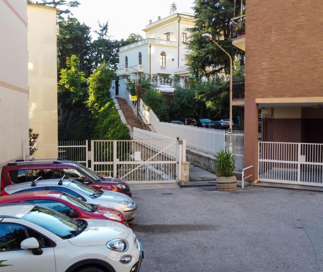 Relais Villa Montedonzelli เนเปิลส์ ภายนอก รูปภาพ