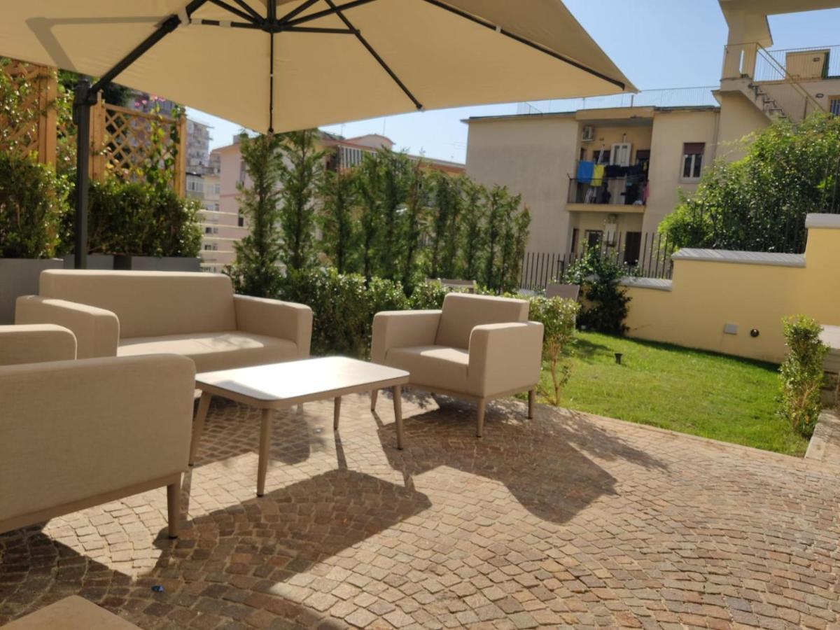 Relais Villa Montedonzelli เนเปิลส์ ภายนอก รูปภาพ