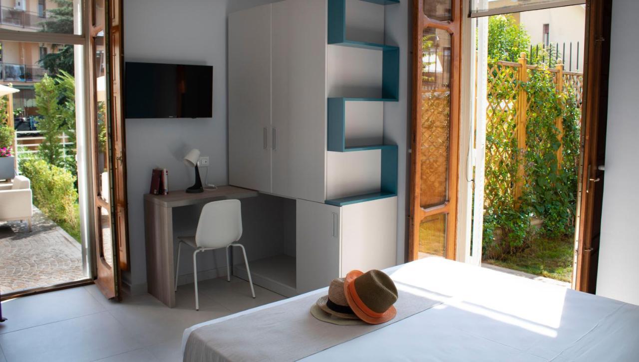 Relais Villa Montedonzelli เนเปิลส์ ภายนอก รูปภาพ
