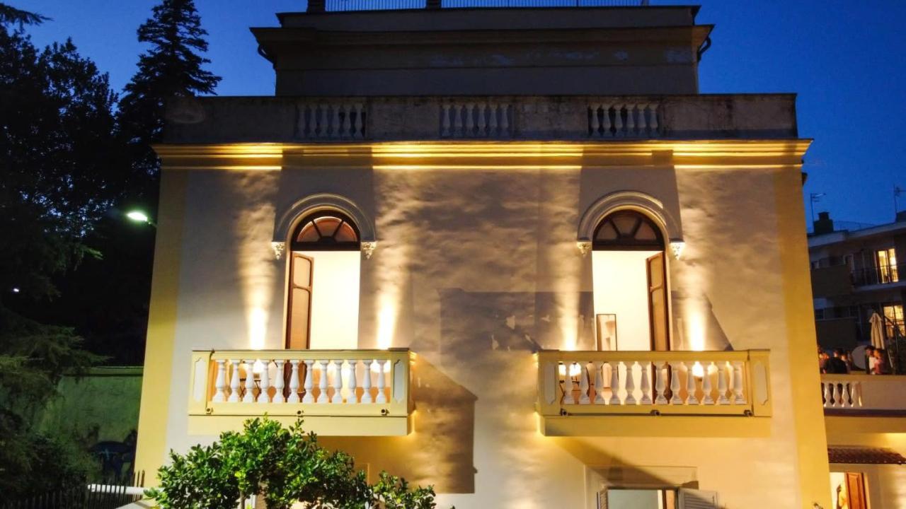 Relais Villa Montedonzelli เนเปิลส์ ภายนอก รูปภาพ