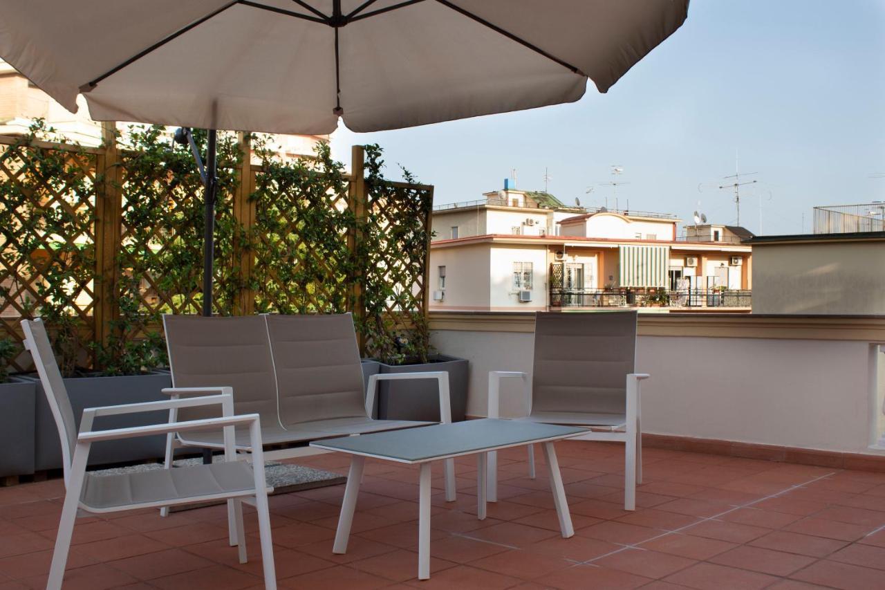 Relais Villa Montedonzelli เนเปิลส์ ภายนอก รูปภาพ
